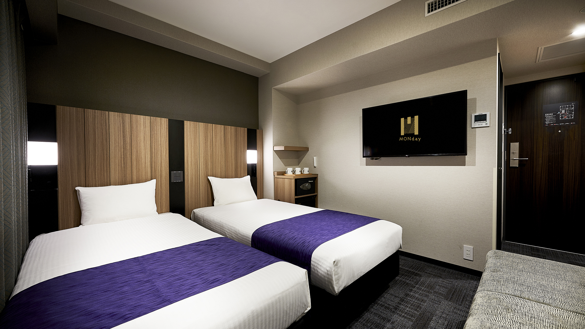 スタンダードツイン（ソファベッド付）