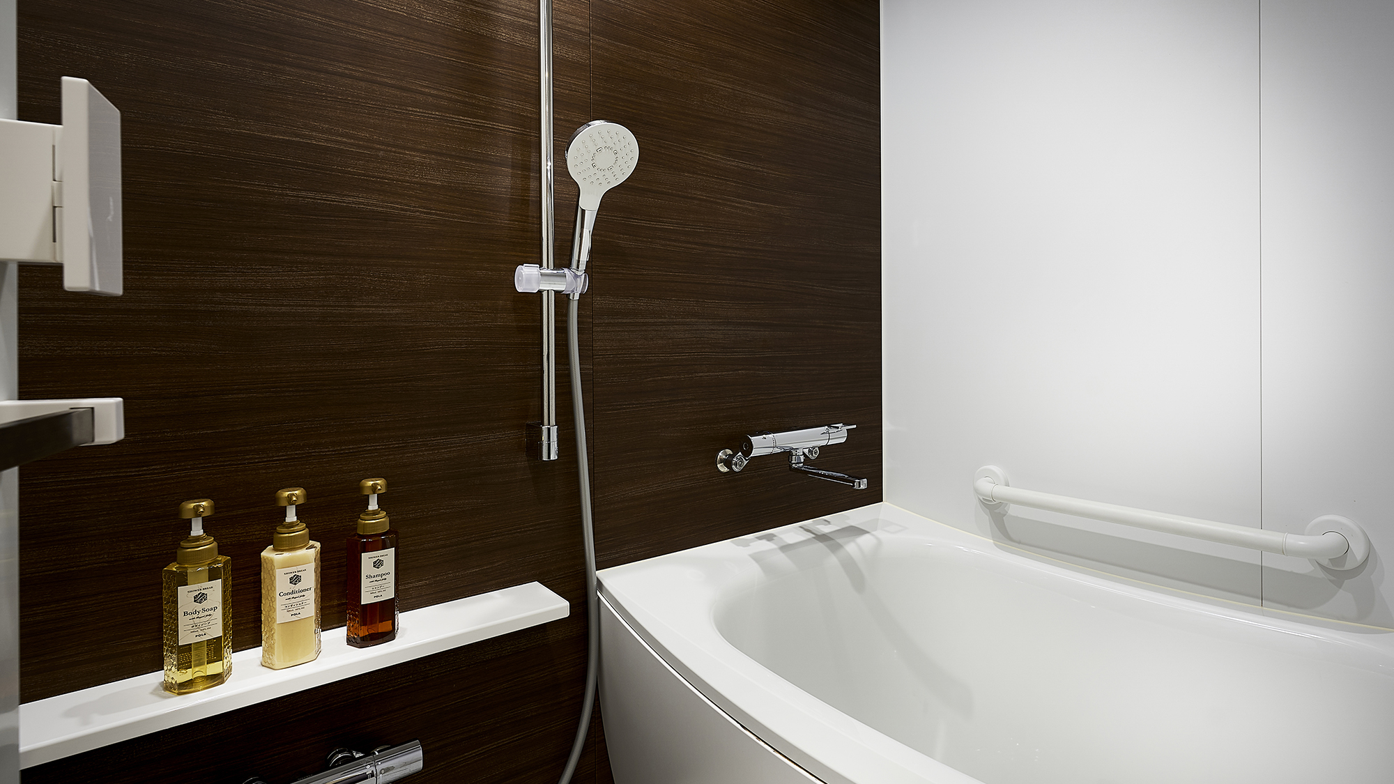 デラックスツイン（ソファベッド・バスタブ付）