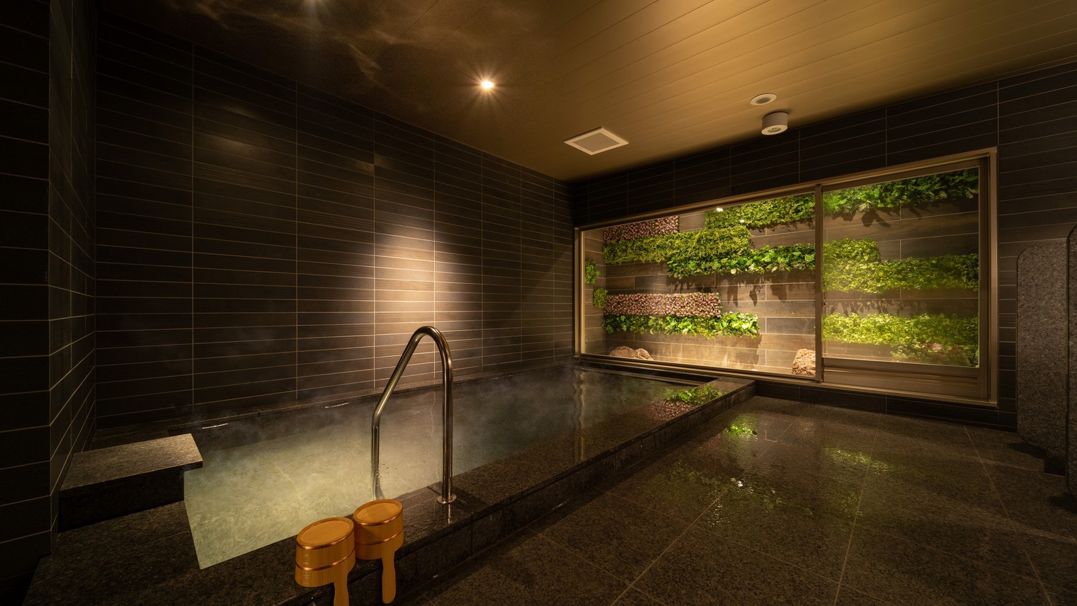 【素泊まり】【当日限定】当日のご予約でお得に！☆敷地奥に立体駐車場あり