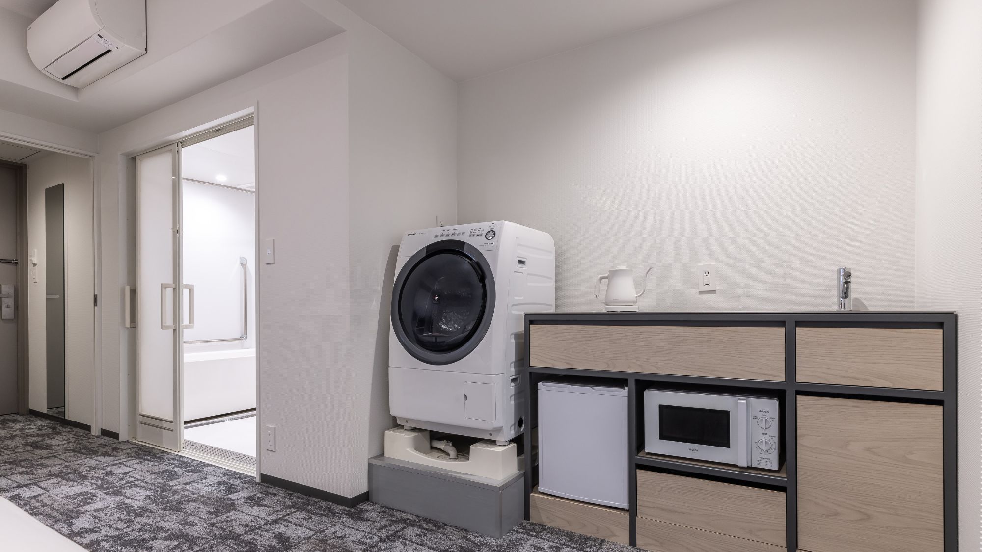 ◆ユニバーサルダブル｜洗い場付きバスルームや、洗濯乾燥機、ミニキッチンなど