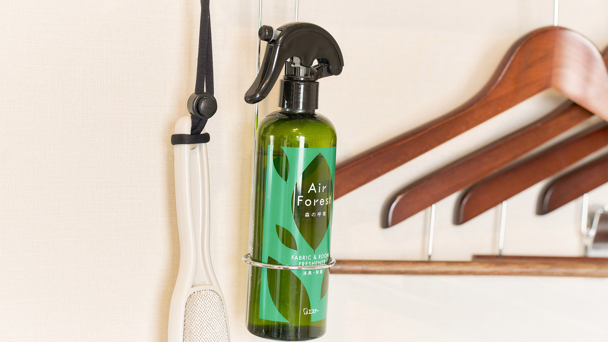 ・【部屋設備/消臭スプレー】気になる匂いの消臭にお使いください