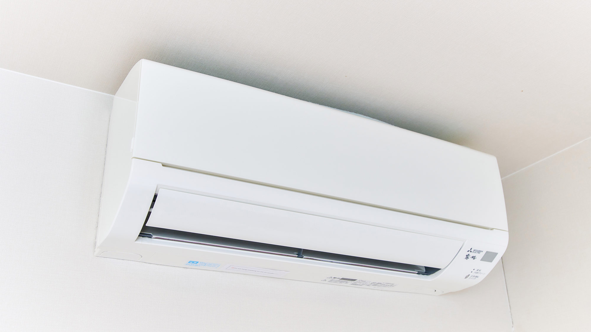 ・【部屋設備/エアコン】季節を問わず快適にお過ごしいただけます