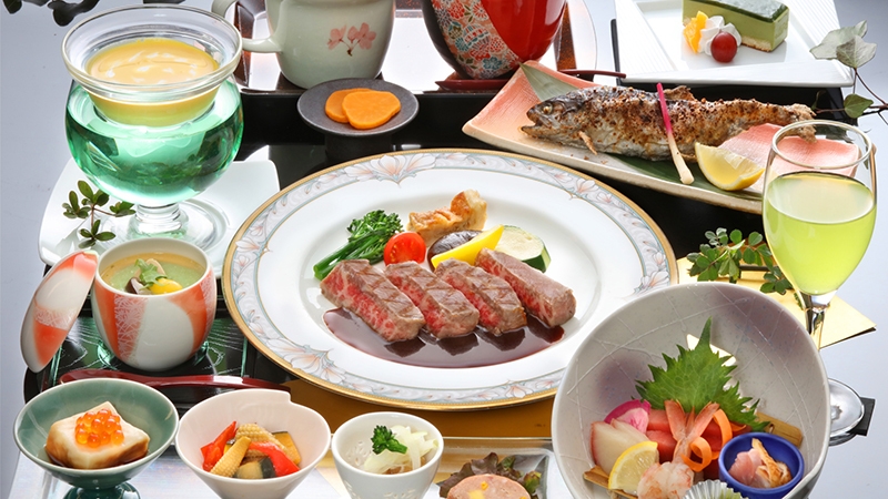 ≪全客室 離れ≫◆特別和洋会席プラン「博多和牛ロースコース」◆1泊2食 18.600円〜
