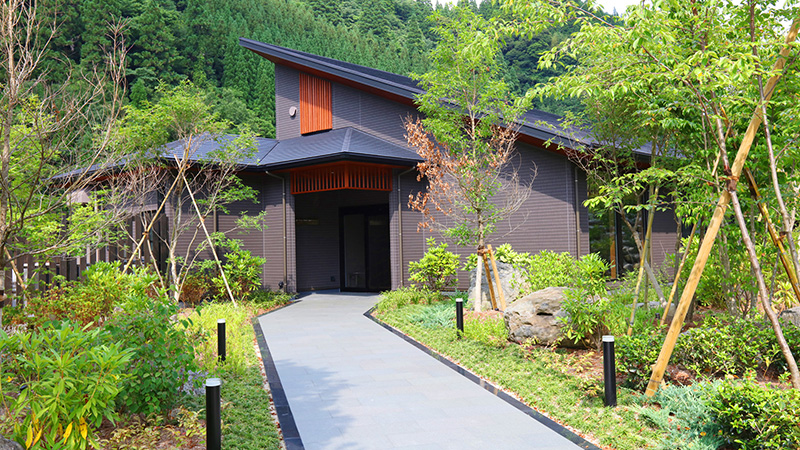 Front・Restaurant【御前岳 / ごぜんだけ】