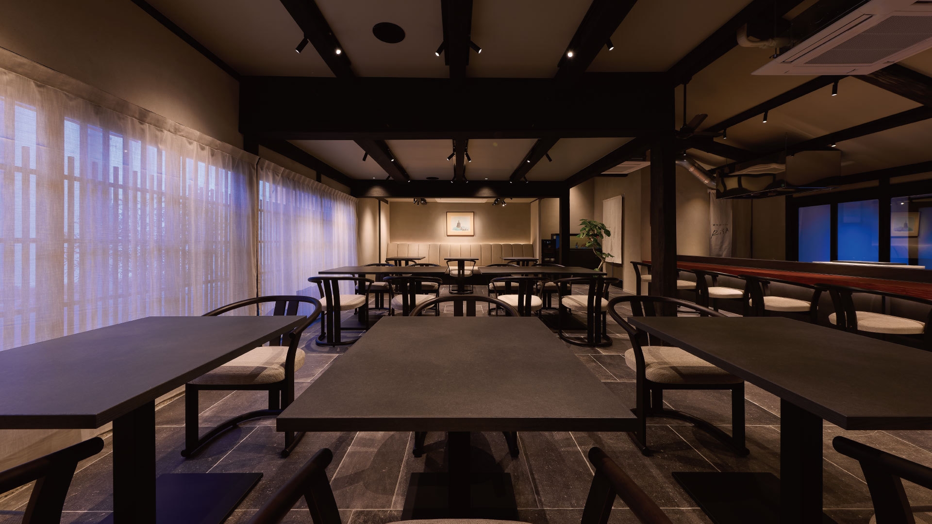 【連泊割】≪最大5，500円OFF×館内利用券付≫“癒しの港町”の魅力を巡る旅＜1泊2食 基本会席＞