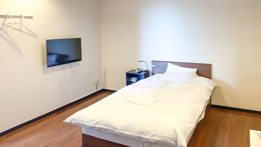 ・【客室】全室大型液晶テレビ、個別空調、Wi-Fi完備