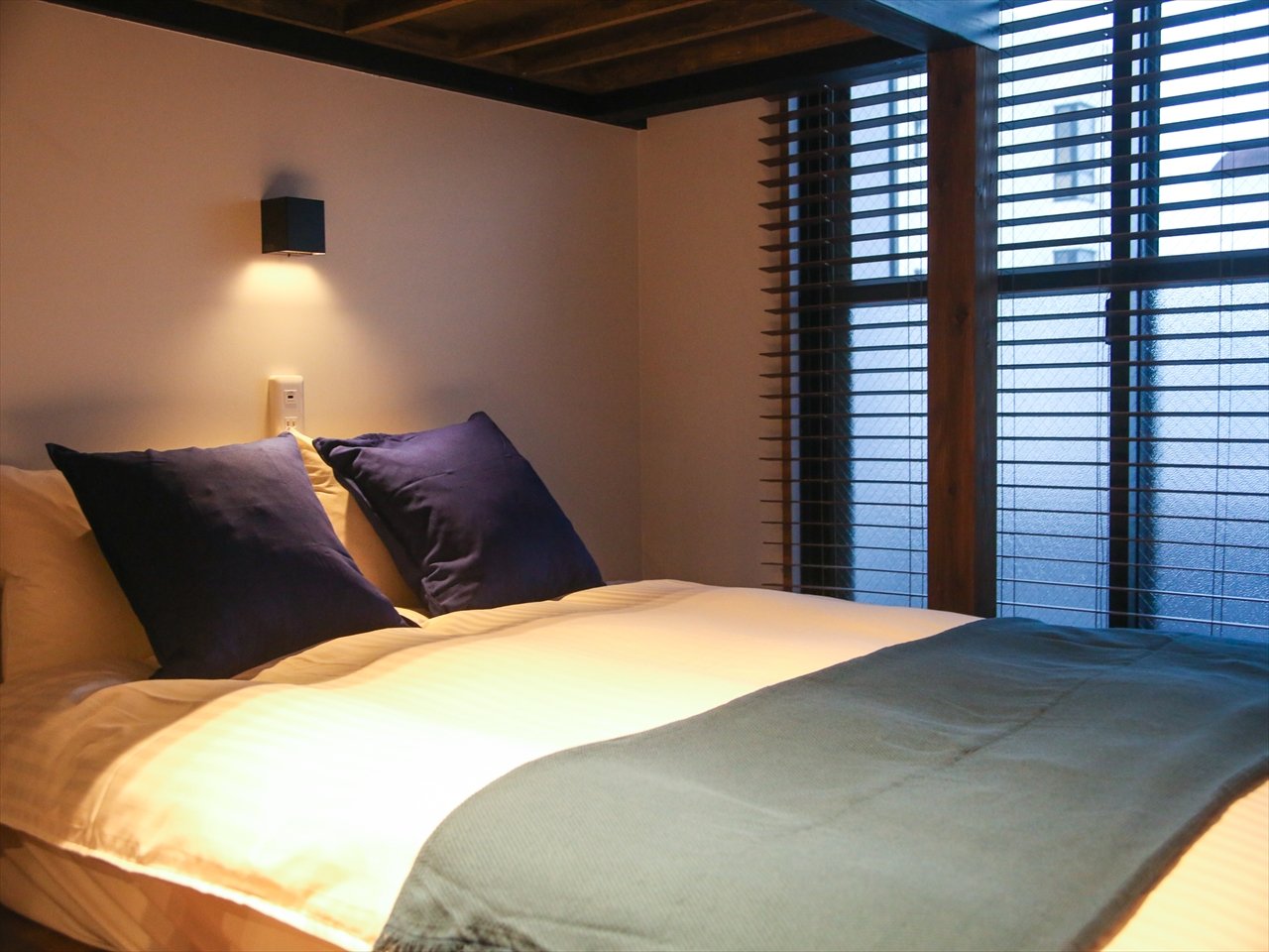 シングルダブル　ベッド