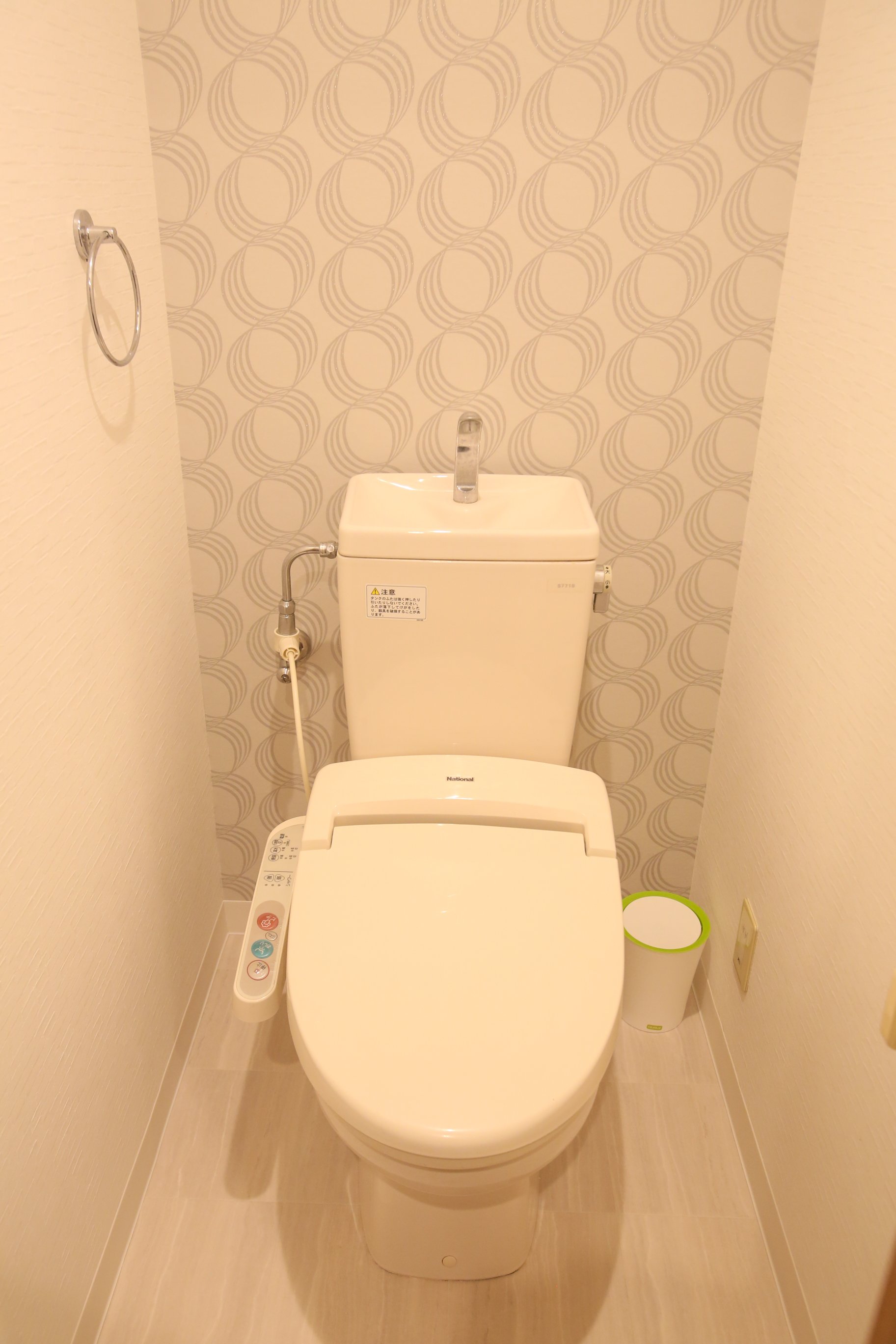 シングルダブル　トイレ