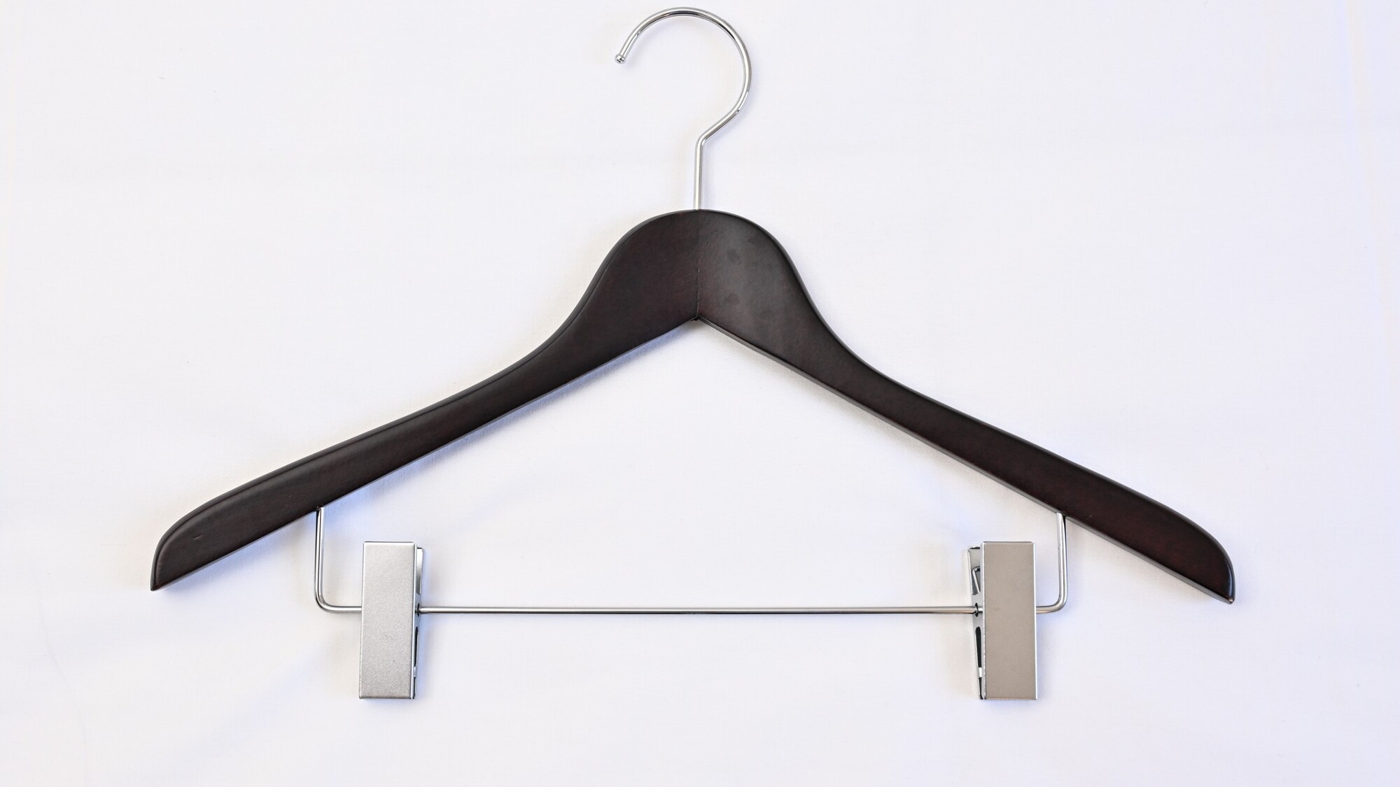 通常のハンガーに掛けにくいものにご利用ください