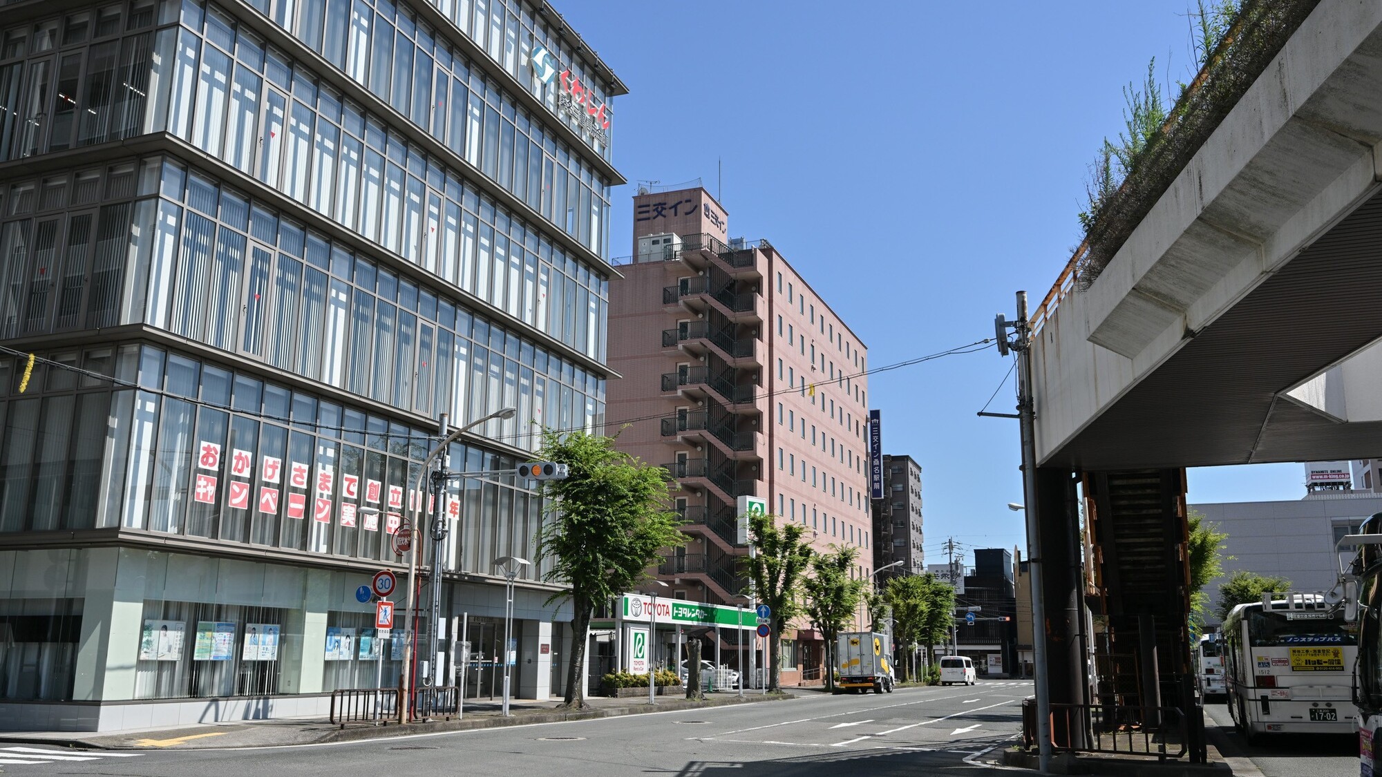 とっても駅近です！