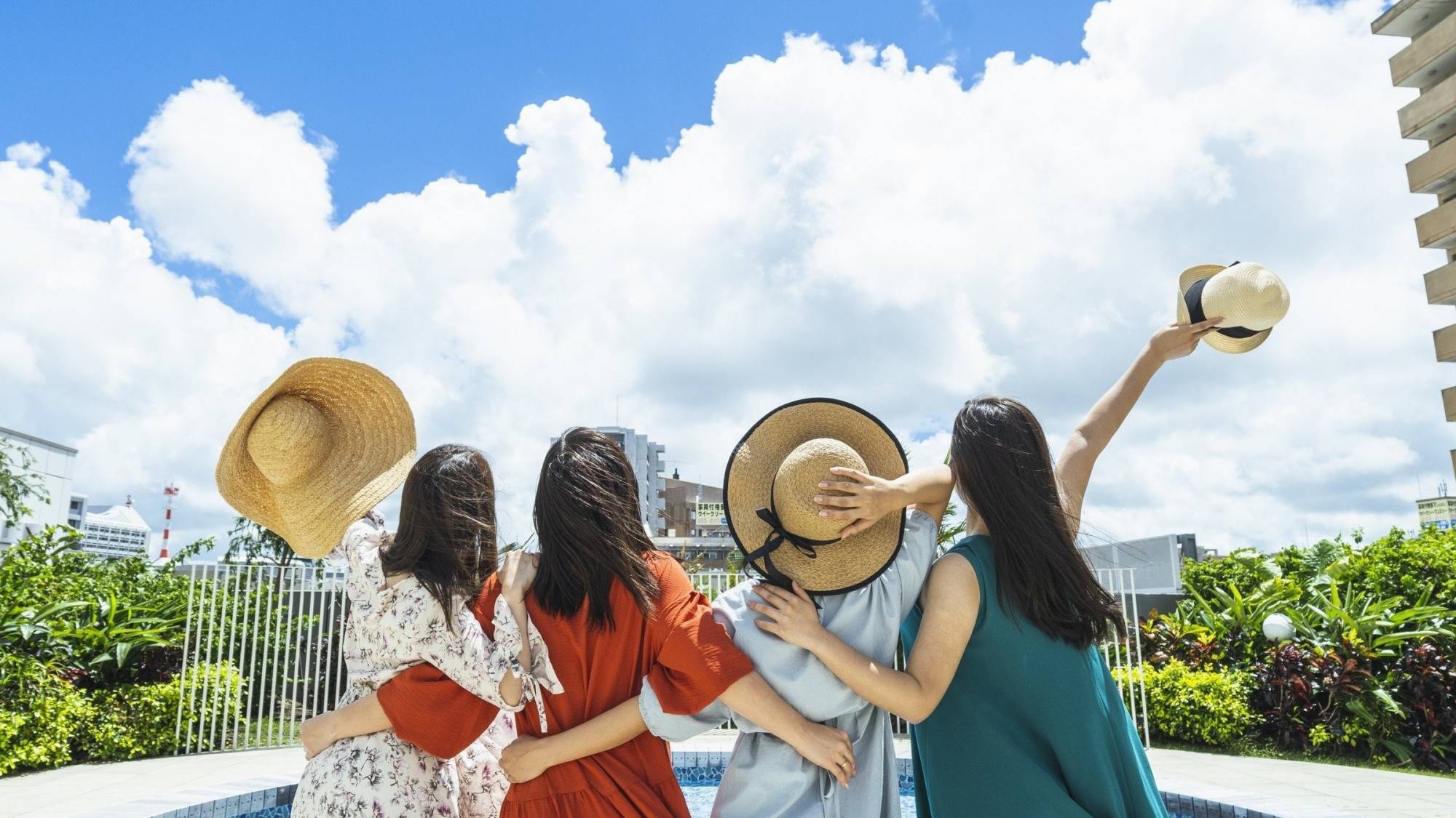 【3名以上でステイ】観光の拠点に！洗濯乾燥機・電子レンジ完備【3名〜】（朝食付）