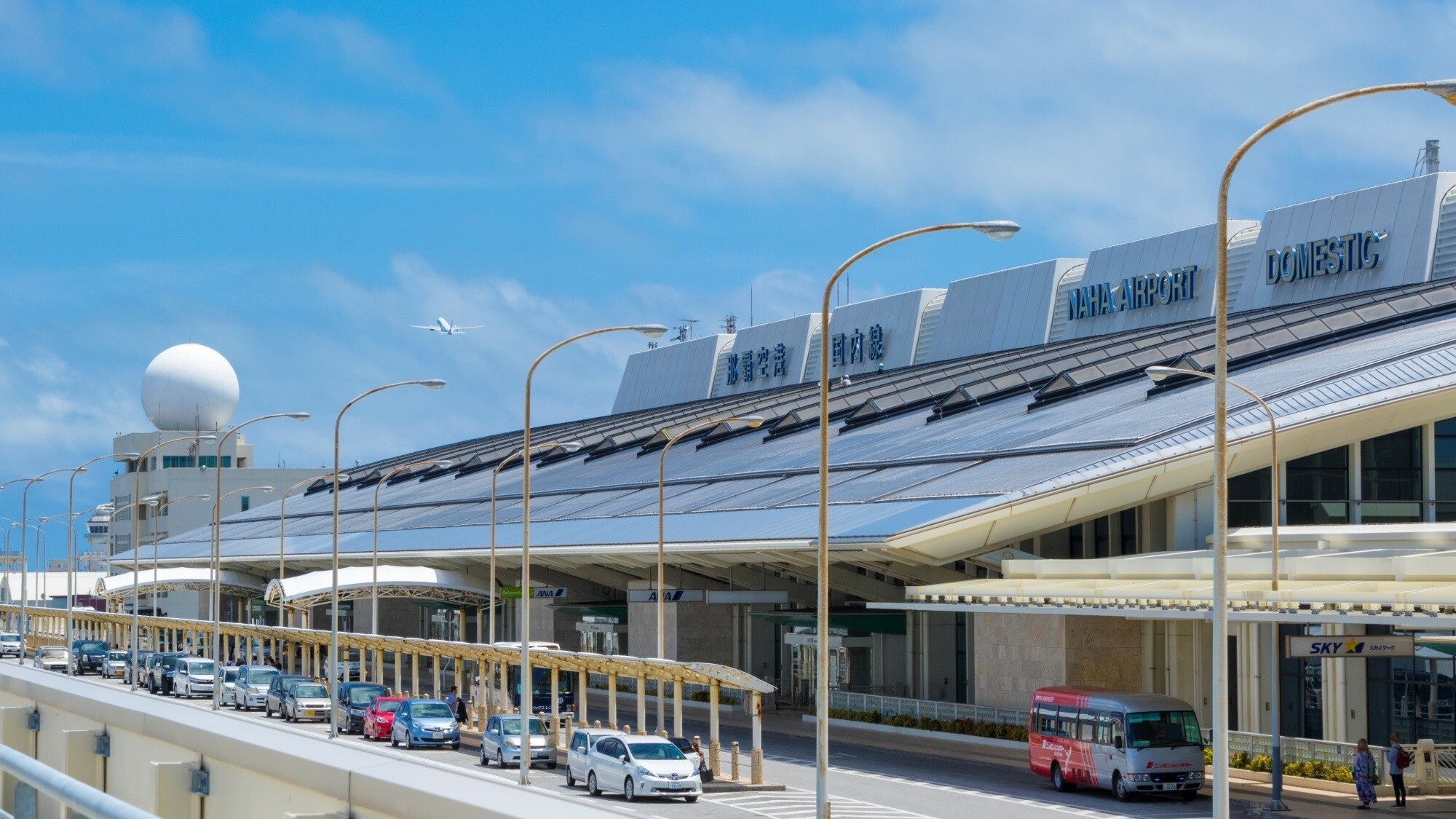 アクセス/【那覇空港 国内線ターミナル】ゆいレールで4駅8分「壷川駅」下車徒歩3分（車10分）