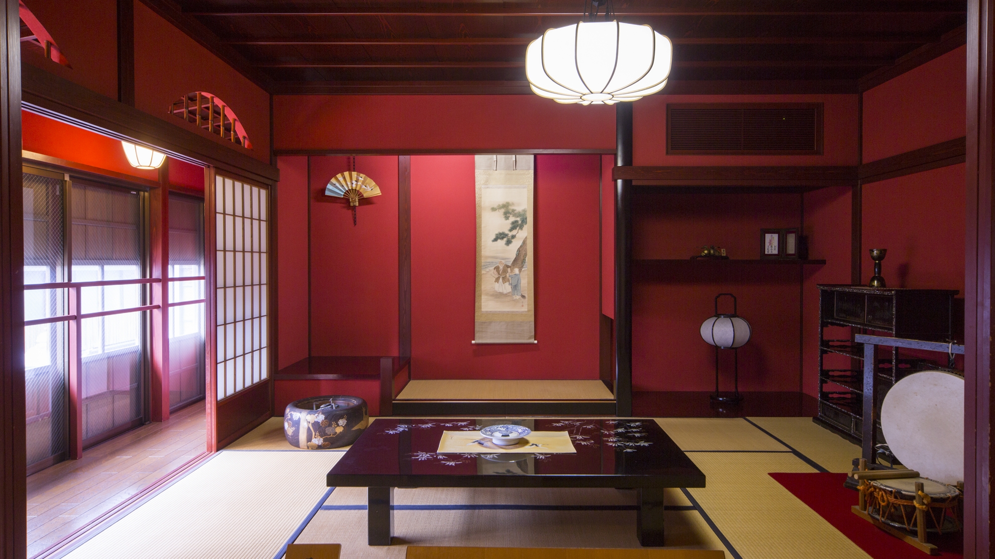 にし茶屋街（徒歩19分、バス12分、お車7分）