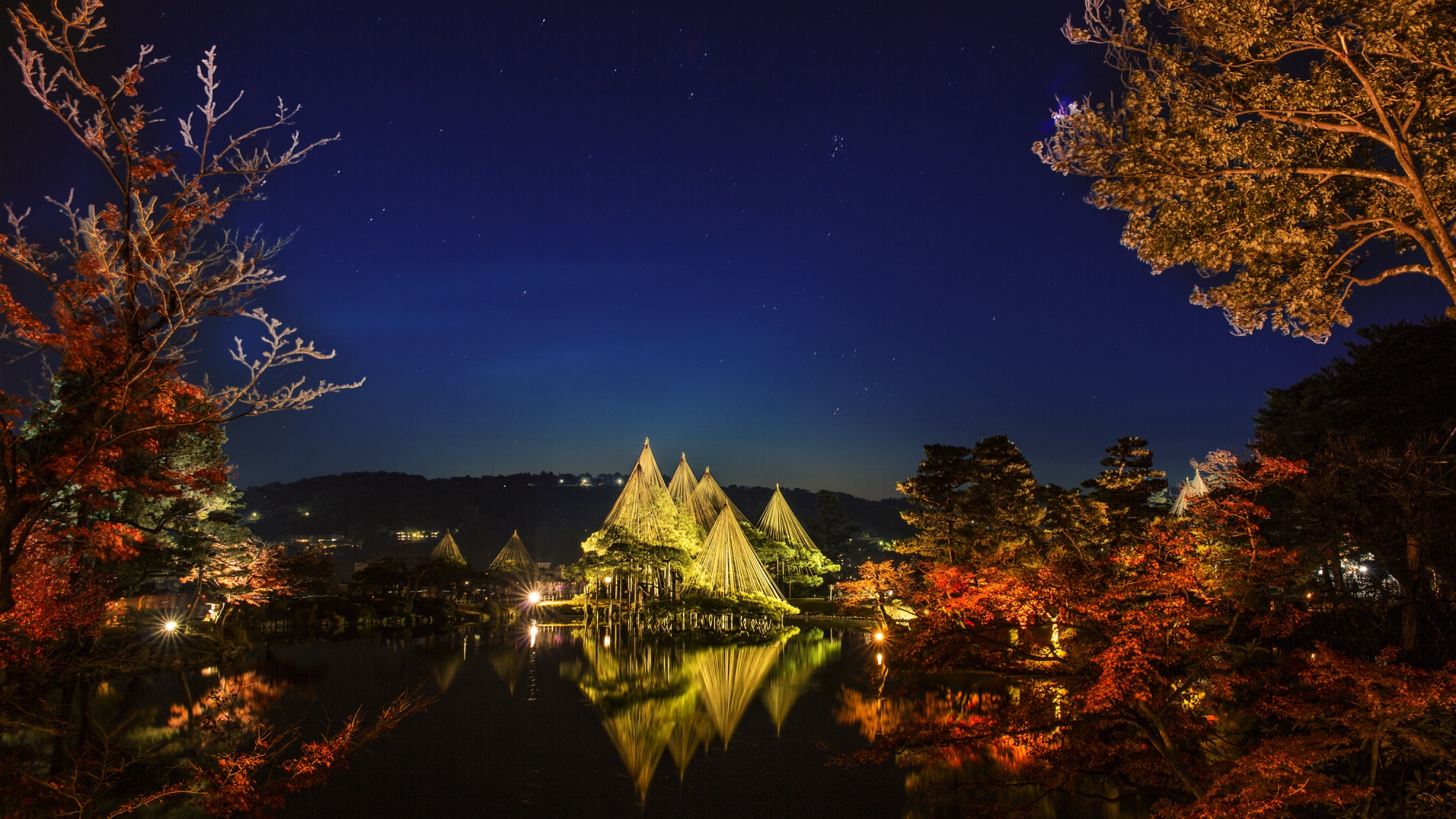 兼六園（徒歩13分、バス10分、お車6分）