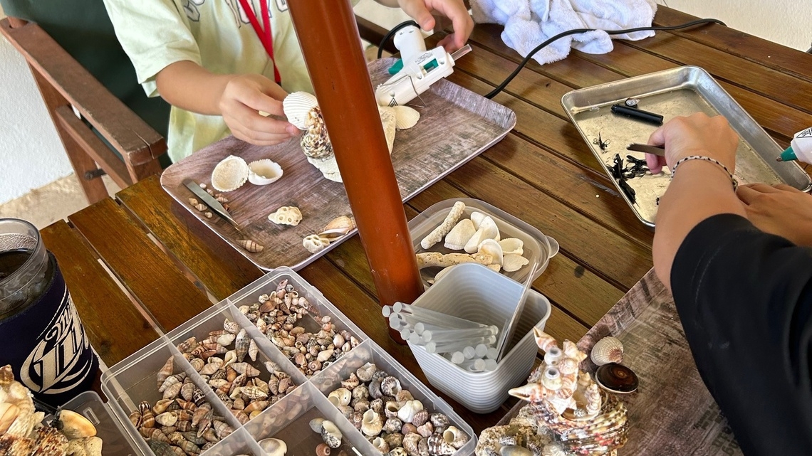 【早割30】貝殻シーサー作り体験付き♪旅の思い出をお持ち帰りください（お食事なし）