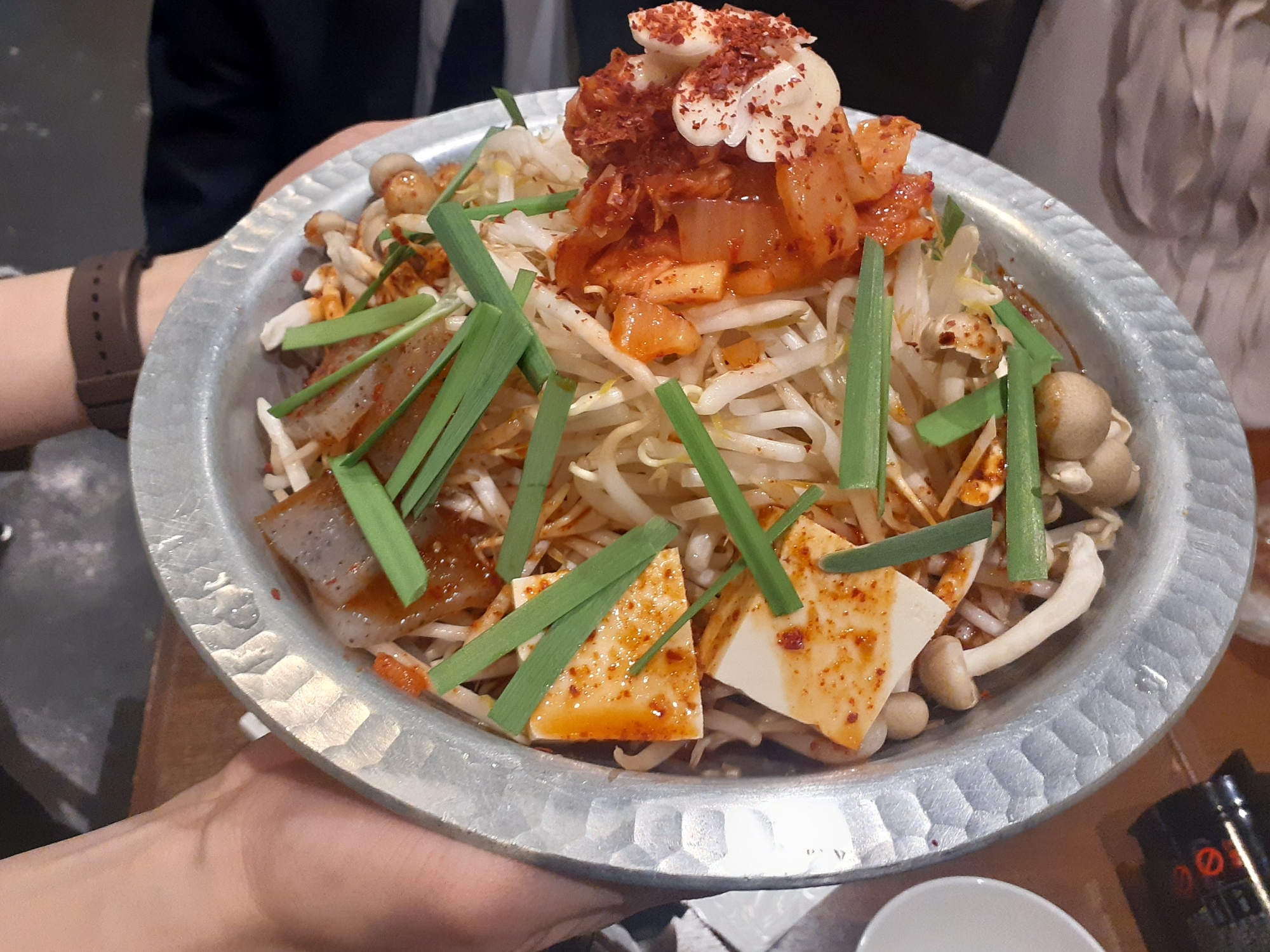 隠れ家韓国料理店「WaRaI -咲- 天保山」
