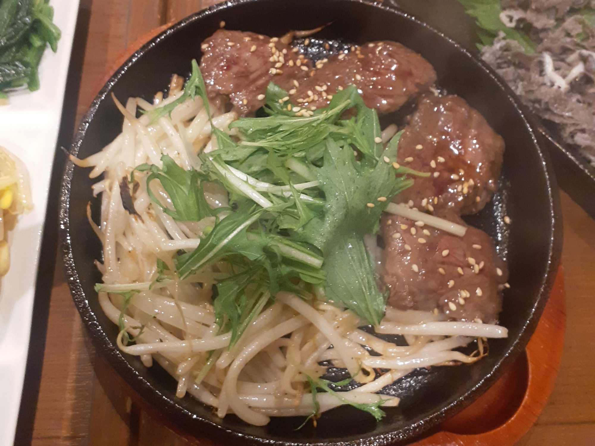 隠れ家韓国料理店「WaRaI -咲- 天保山」