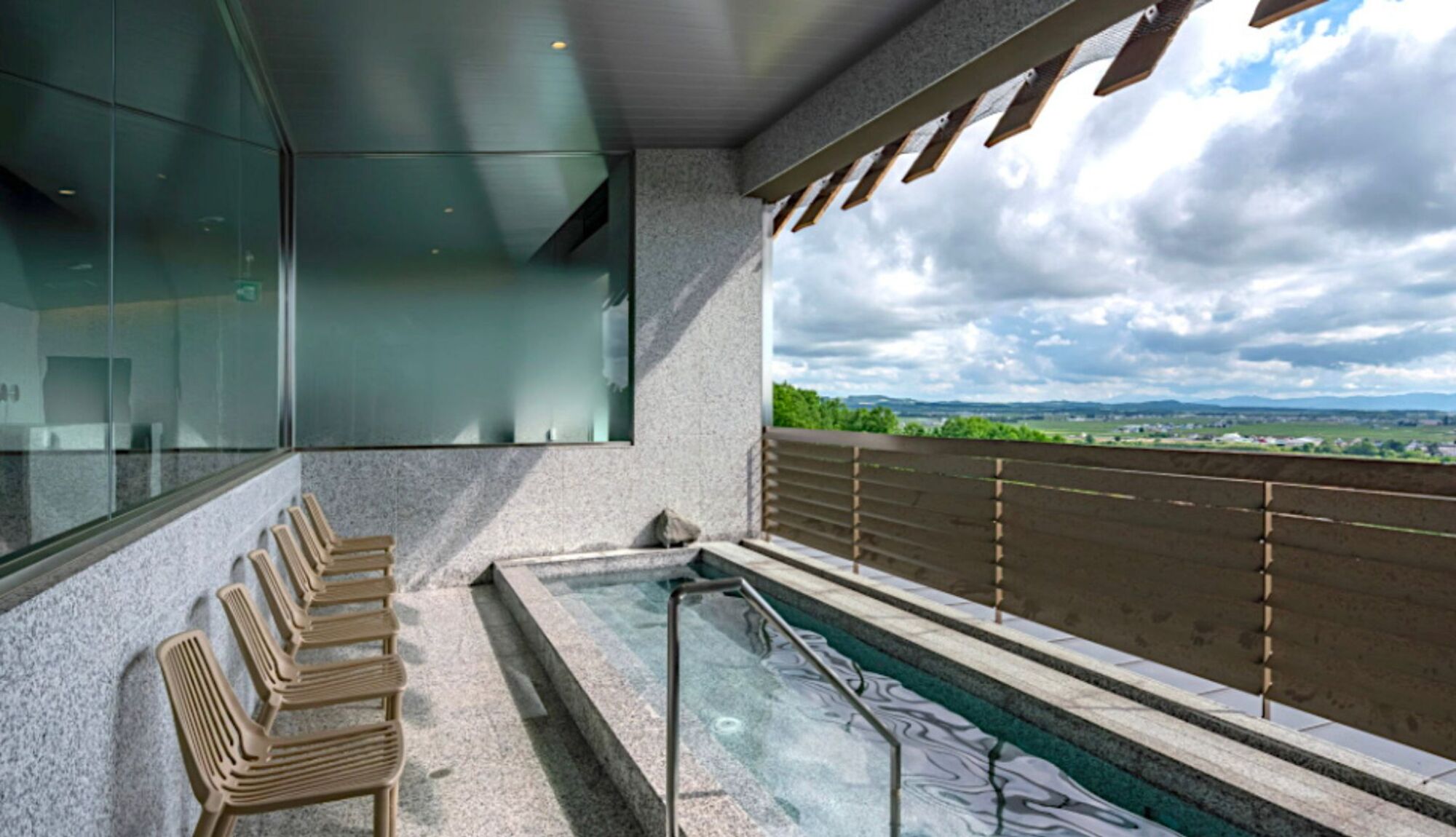 露天風呂も最高です♪