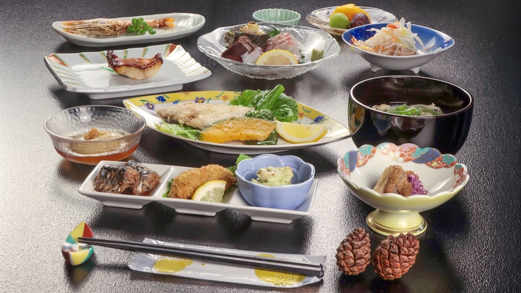 【カニプラン】カニ確約！由良の海で獲れた旬の魚とカニのついたスペシャルプラン☆【2食付き】