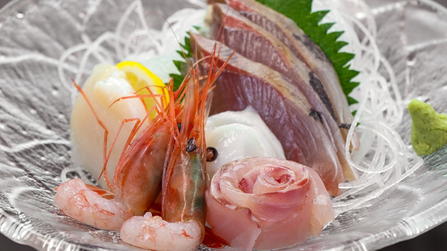 【2食付き】ボリューム満点！由良の海で獲れた旬の魚を使用したこだわりコース☆