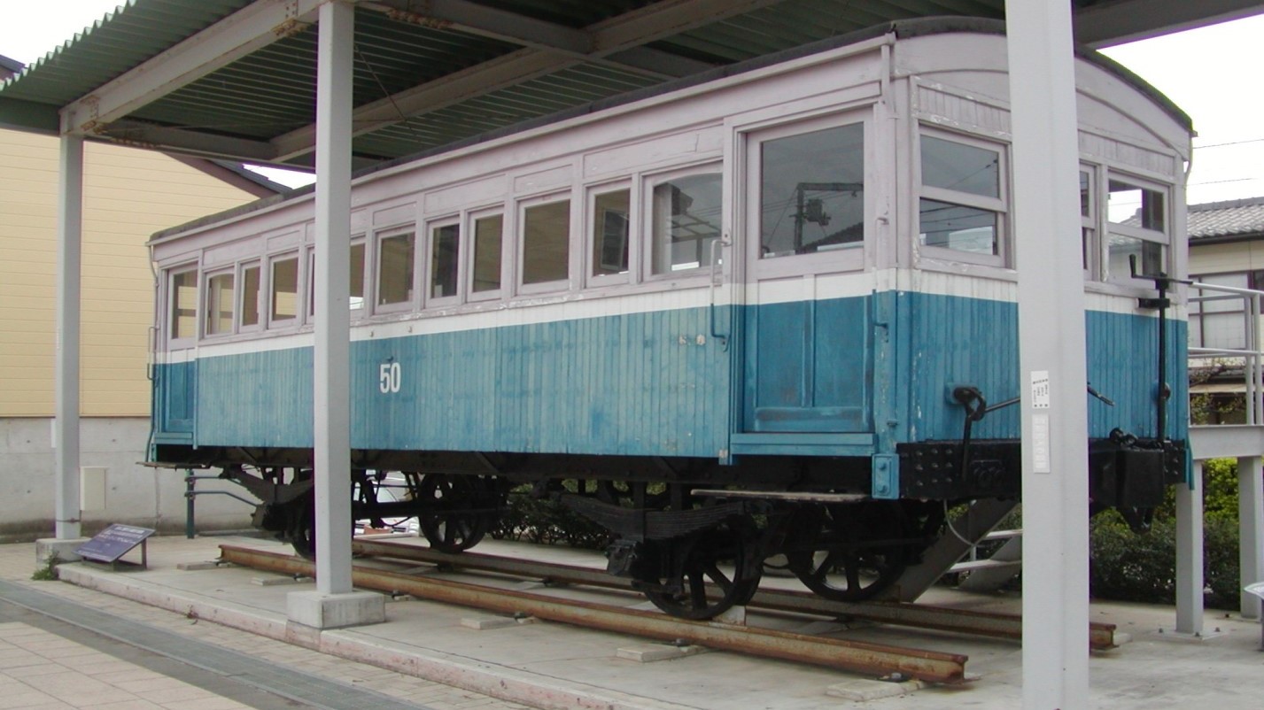 写真提供：鳥取県　法勝寺鉄道車両（日本最古の列車）