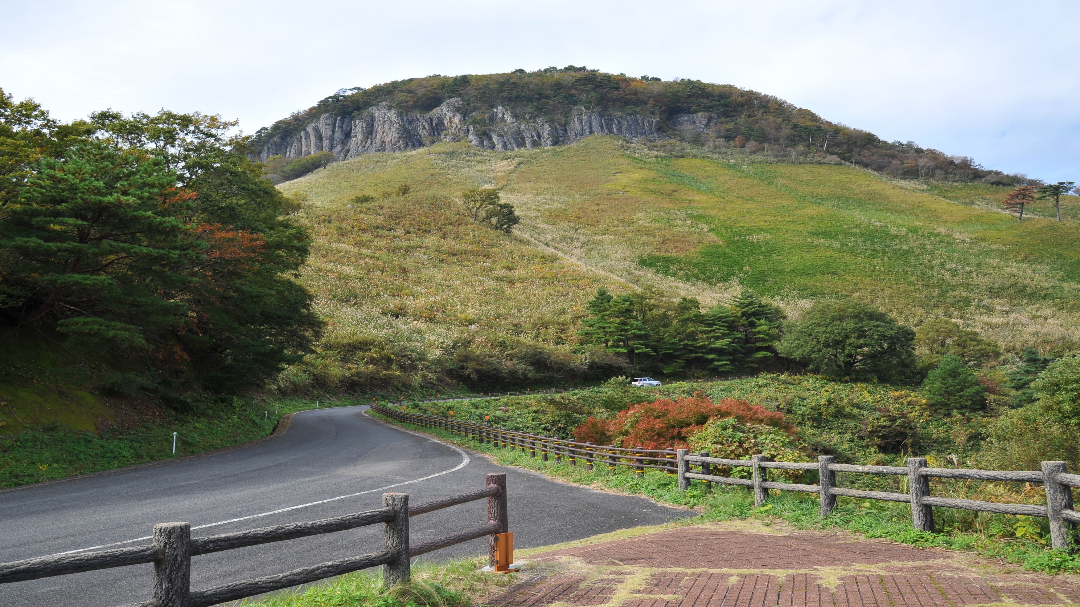 写真提供：鳥取県　大山隠岐国立公園・船上山