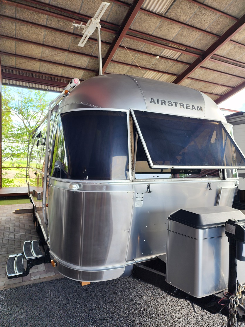 AIRSTREAM=エアストリーム＝