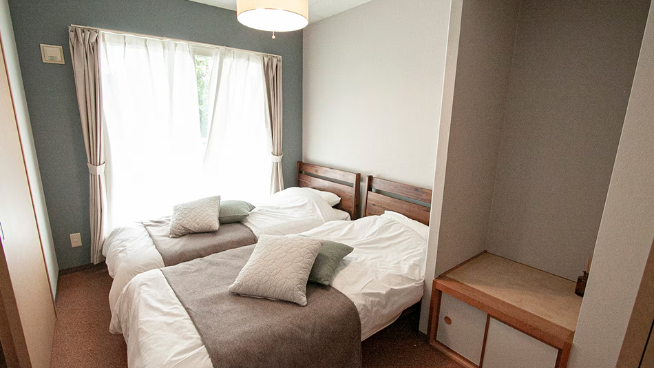 201　シングルベッド2台①