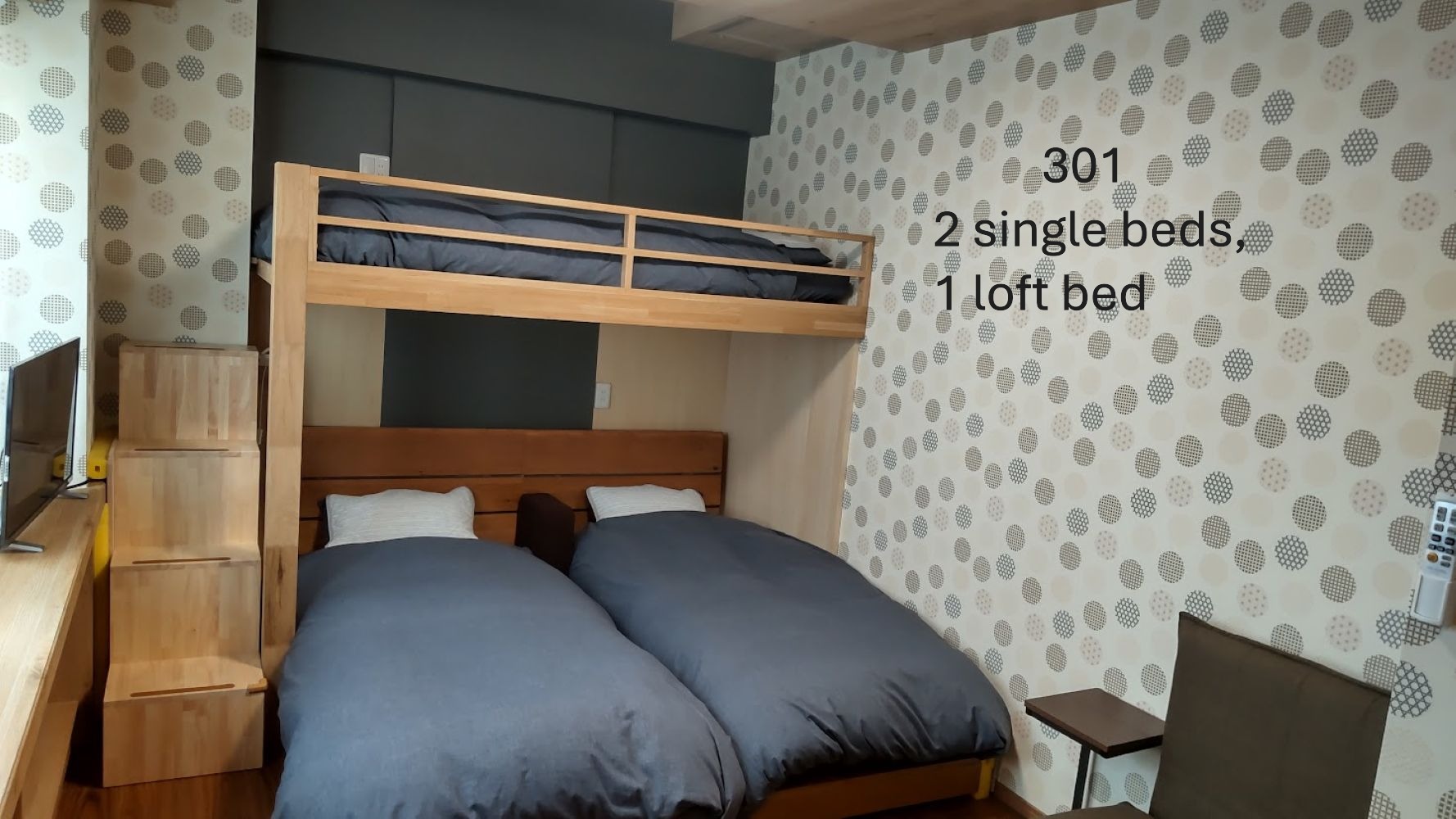 301　シングルベッド2台　バンクベッド1台