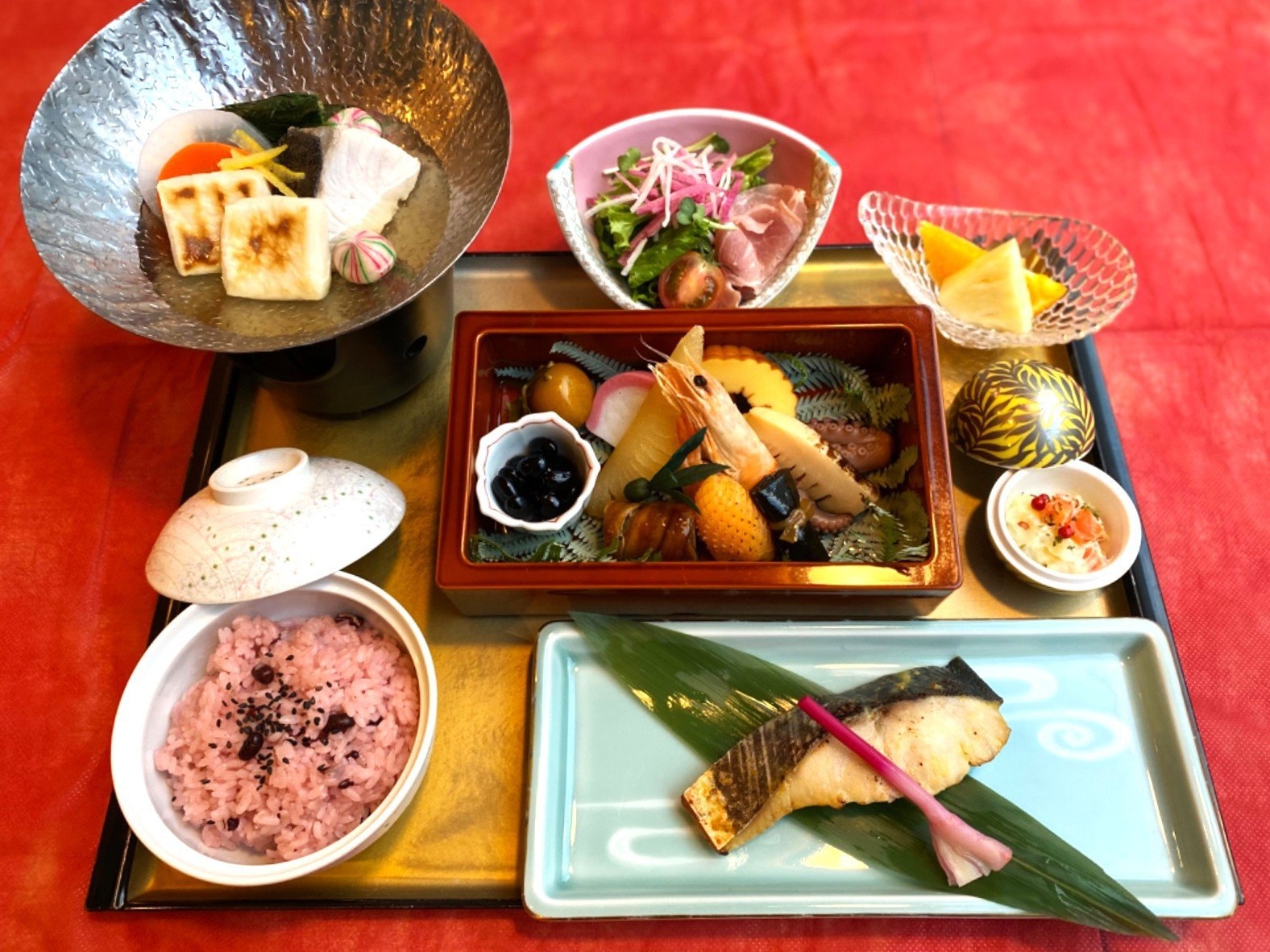 【お正月限定】≪駅近≫≪イオンモール目の前≫≪平面駐車場無料!!≫1泊2食付きプラン