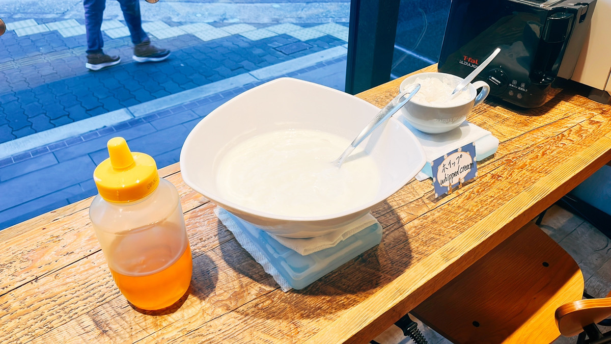 ■朝食ビュッフェ（ヨーグルト、はちみつ・ホイップ付き）