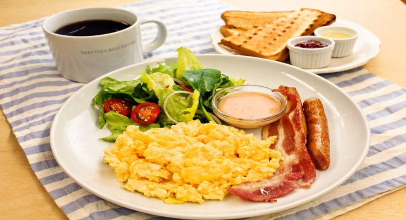 ■朝食イチオシ、スクランブルエッグとトーストの組み合わせは最高です♪