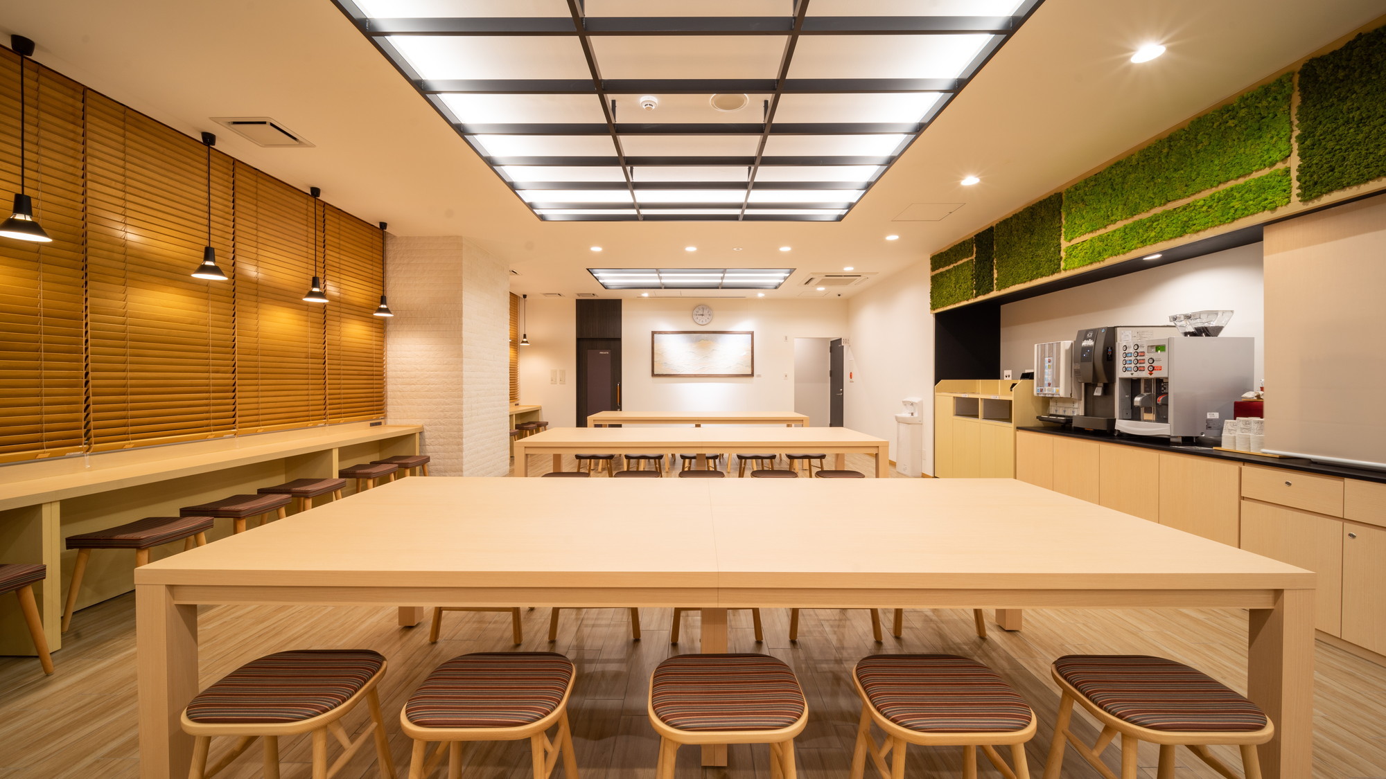 落ち着いた雰囲気で過ごしやすい空間です