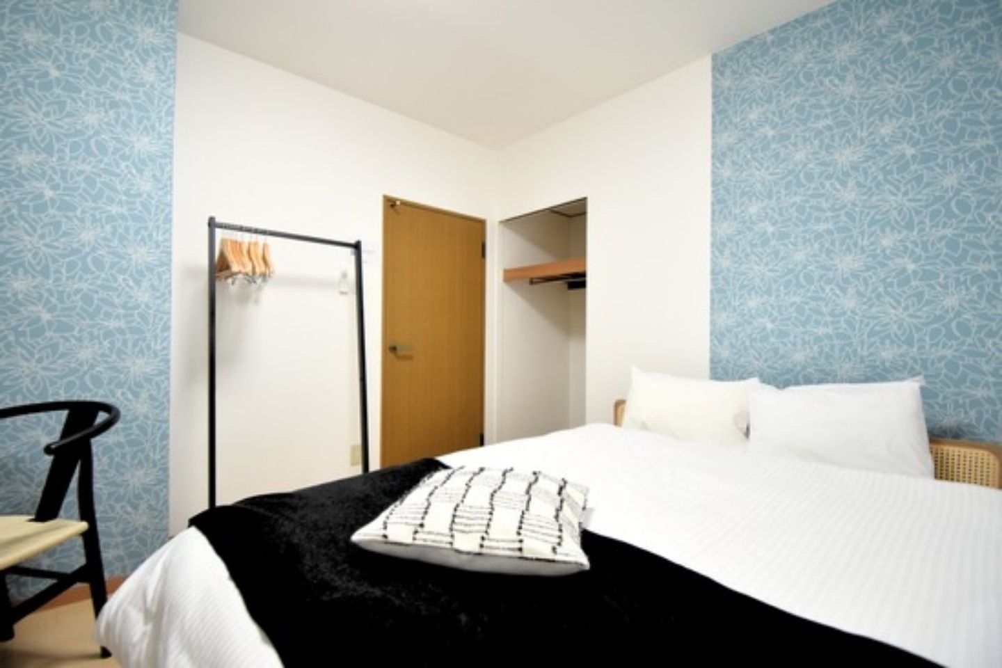 【102】駐車場1台あり★お得なシンプルステイ・素泊まりプラン