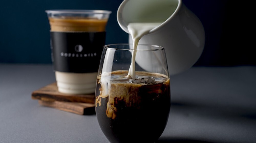 カフェバー MILK STAND BY COFFEE MILK（2階）