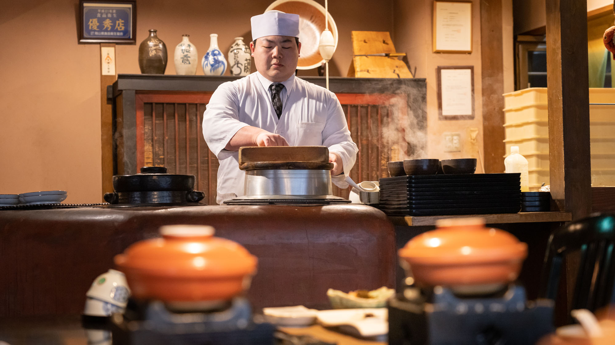 温かいお料理は温かいままで、冷たいお料理は冷たいままで。八景は基本も大事にしております。