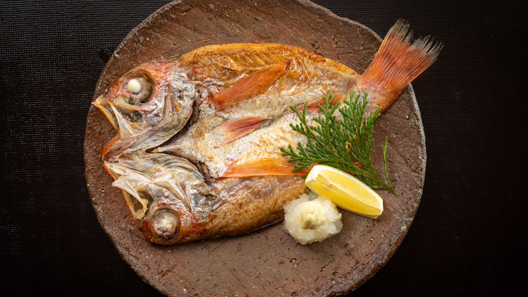 のどぐろのあまーい脂とふっくらほぐれる柔らかさ。特別な朝食の逸品に是非♪