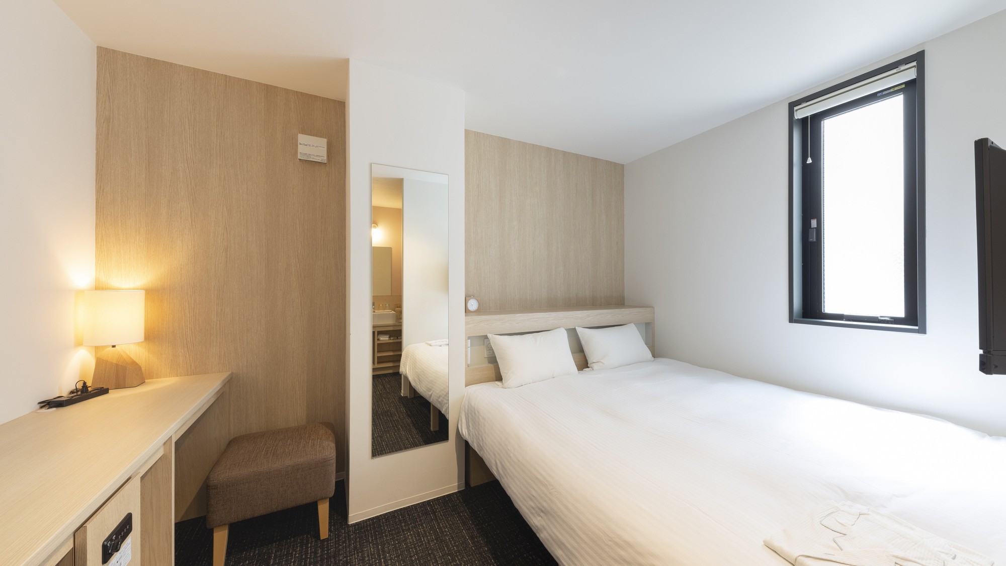 プレミアムクイーンルーム(テレビ付き)