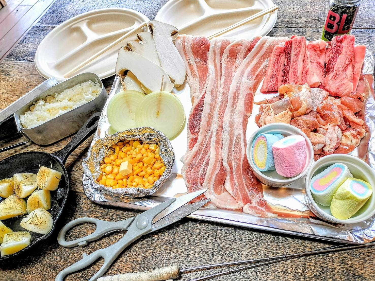 ＼学生限定★今しかない私たちのエモ旅／BBQ・花火・焚き火で語る春の学旅グランピング