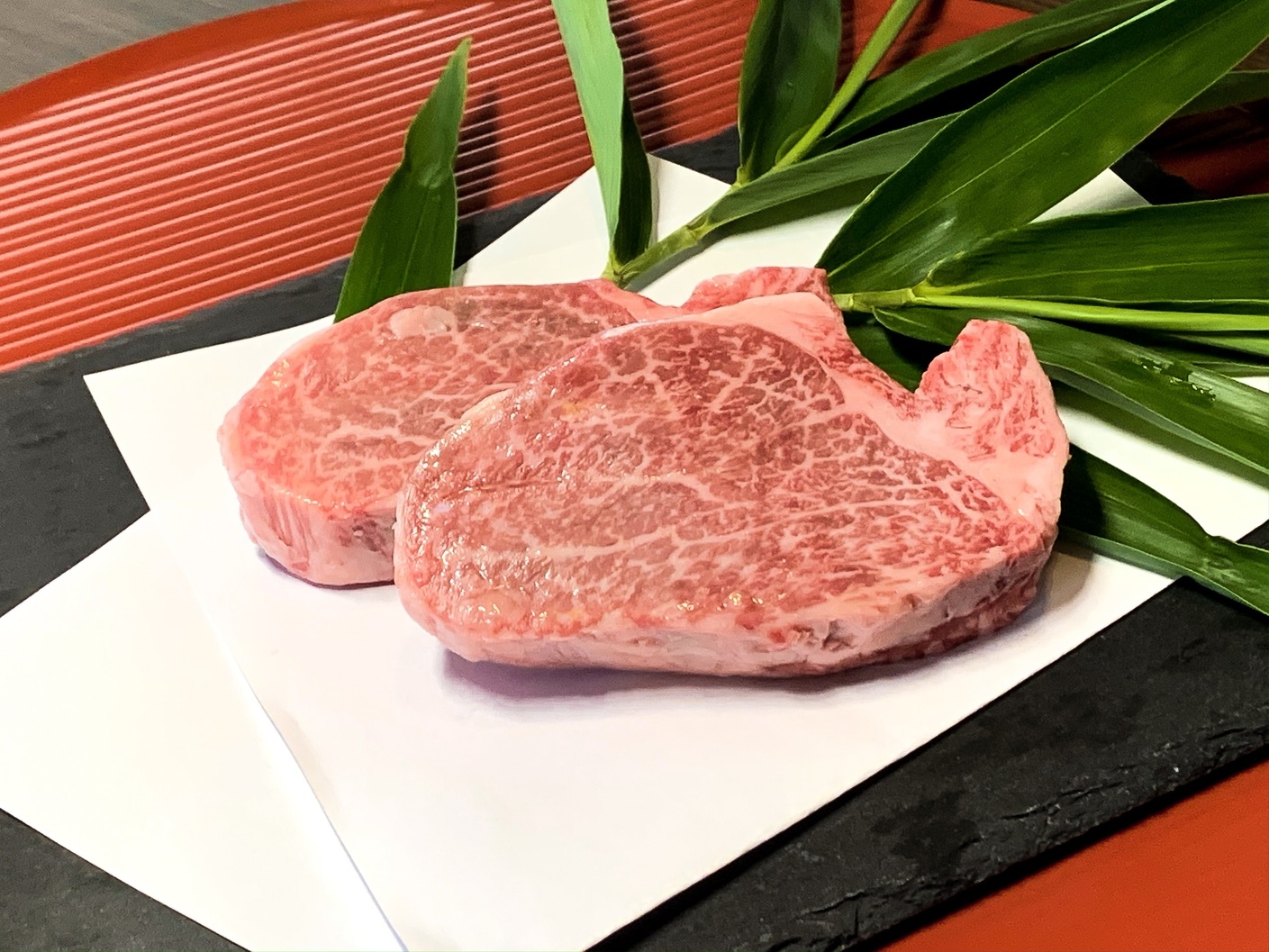 【平日限定特典付】アルコール3H飲み放題とアワビ＆松阪牛フィレ肉の豪華BBQ付(セミスイート)