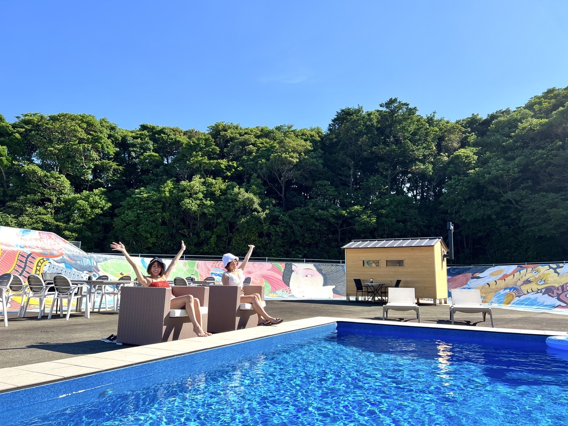 食べ応え抜群！タッカンマリ風鶏鍋＆サムギョプサルで冬のあったかグランピング♪丘の上貸切グランドテント