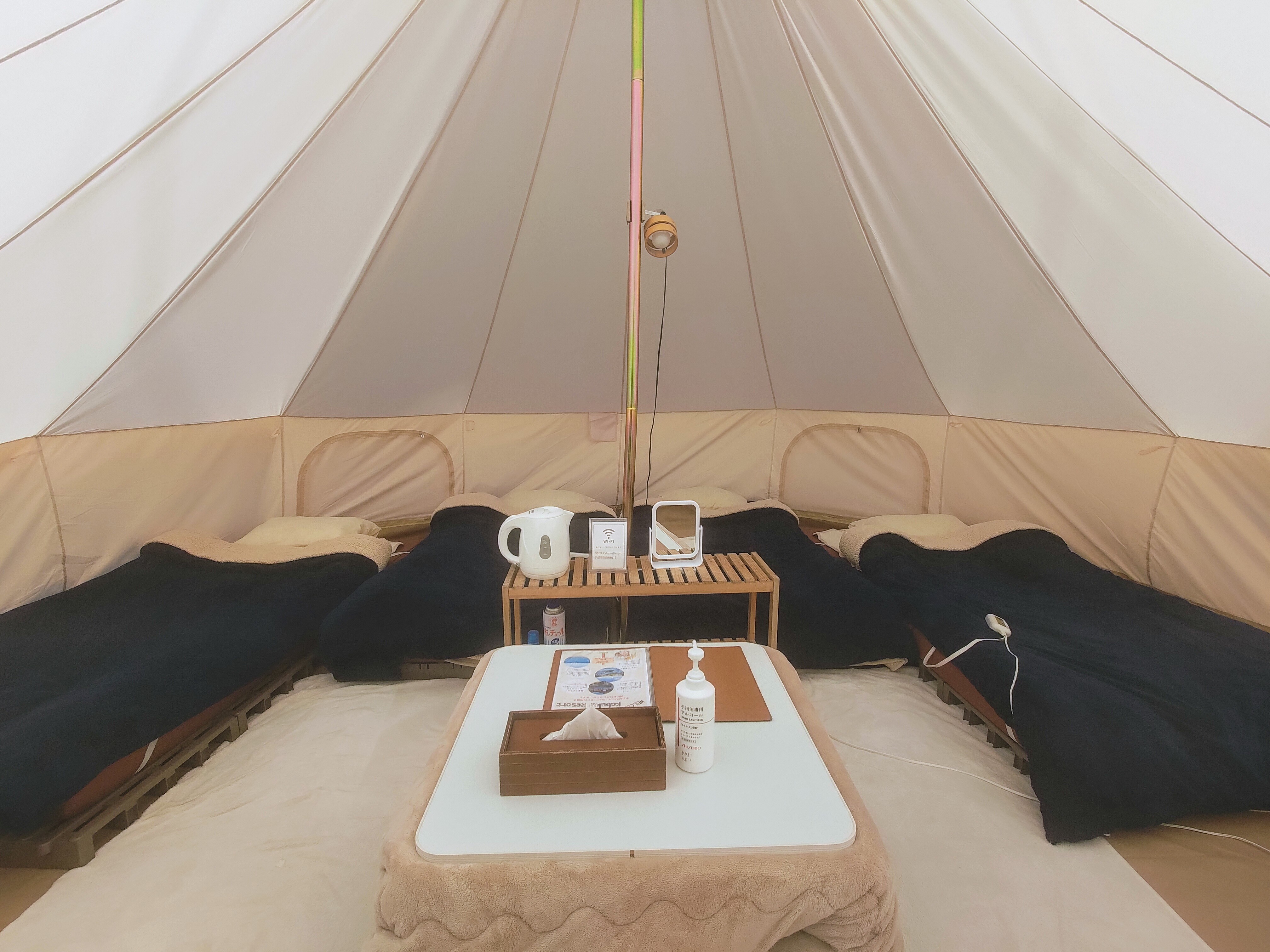 シングルベッド4床