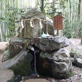 眞名井神社。元伊勢籠神社の奥宮で境内には古代の祭祀場も残ります。パワースポットとしても有名。