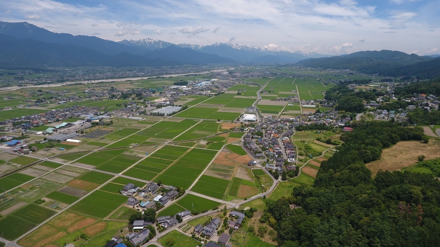 上空から白馬方面の眺望