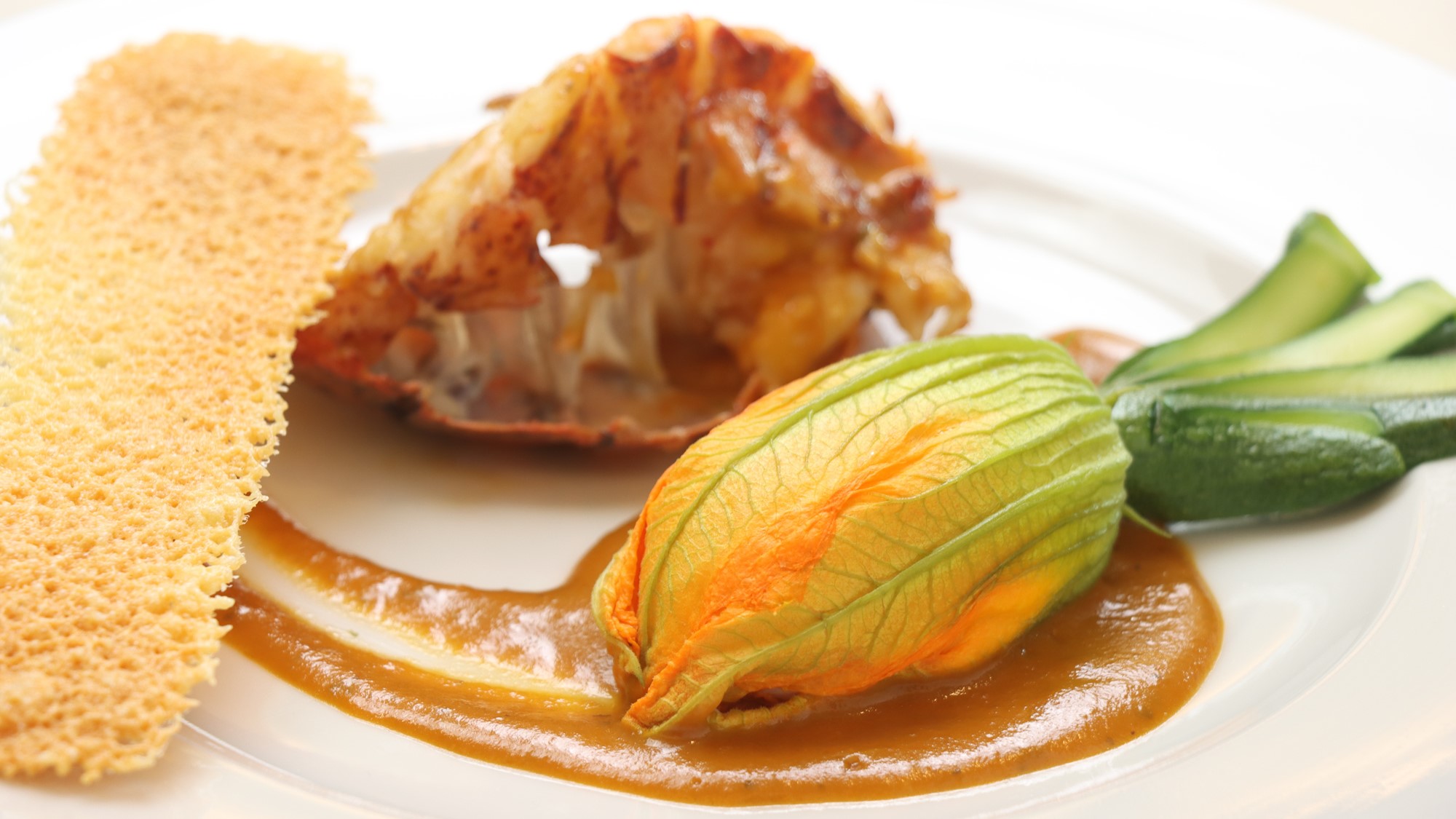 【夕食一例】花ズッキーニ　白身魚ムースを詰めて