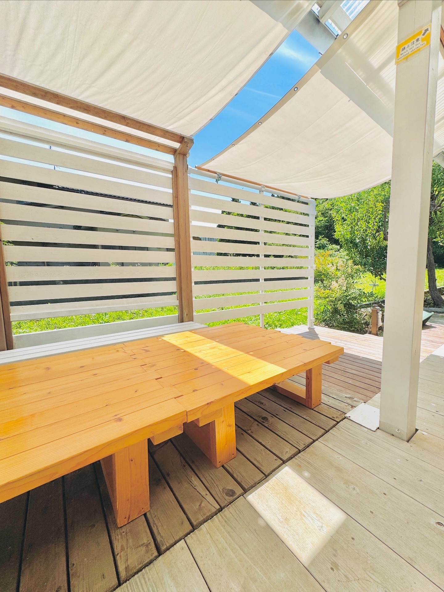 屋外デッキ