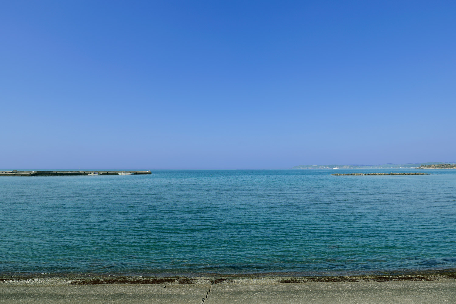 香（こうやつ）海岸