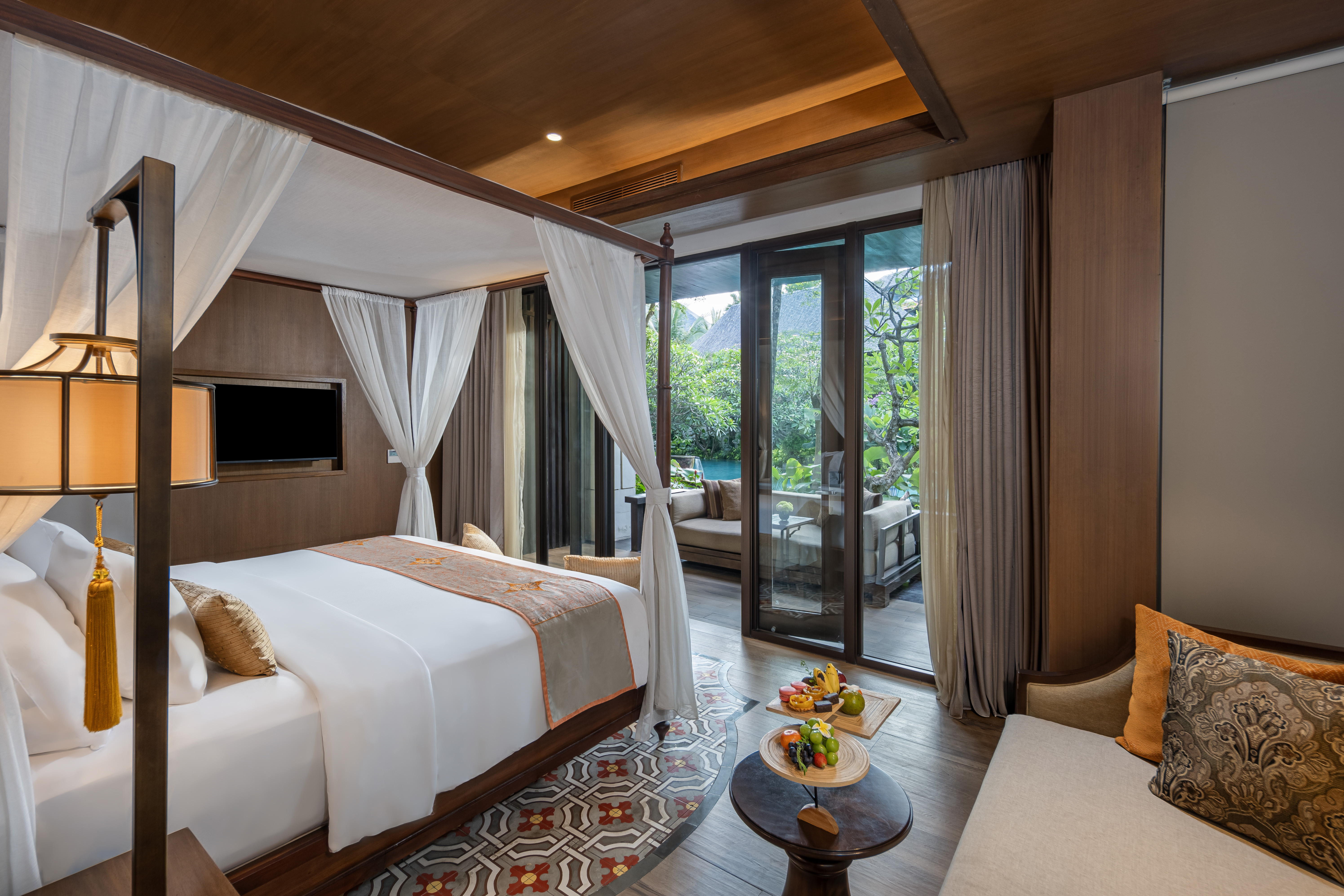Honeymoon Suite