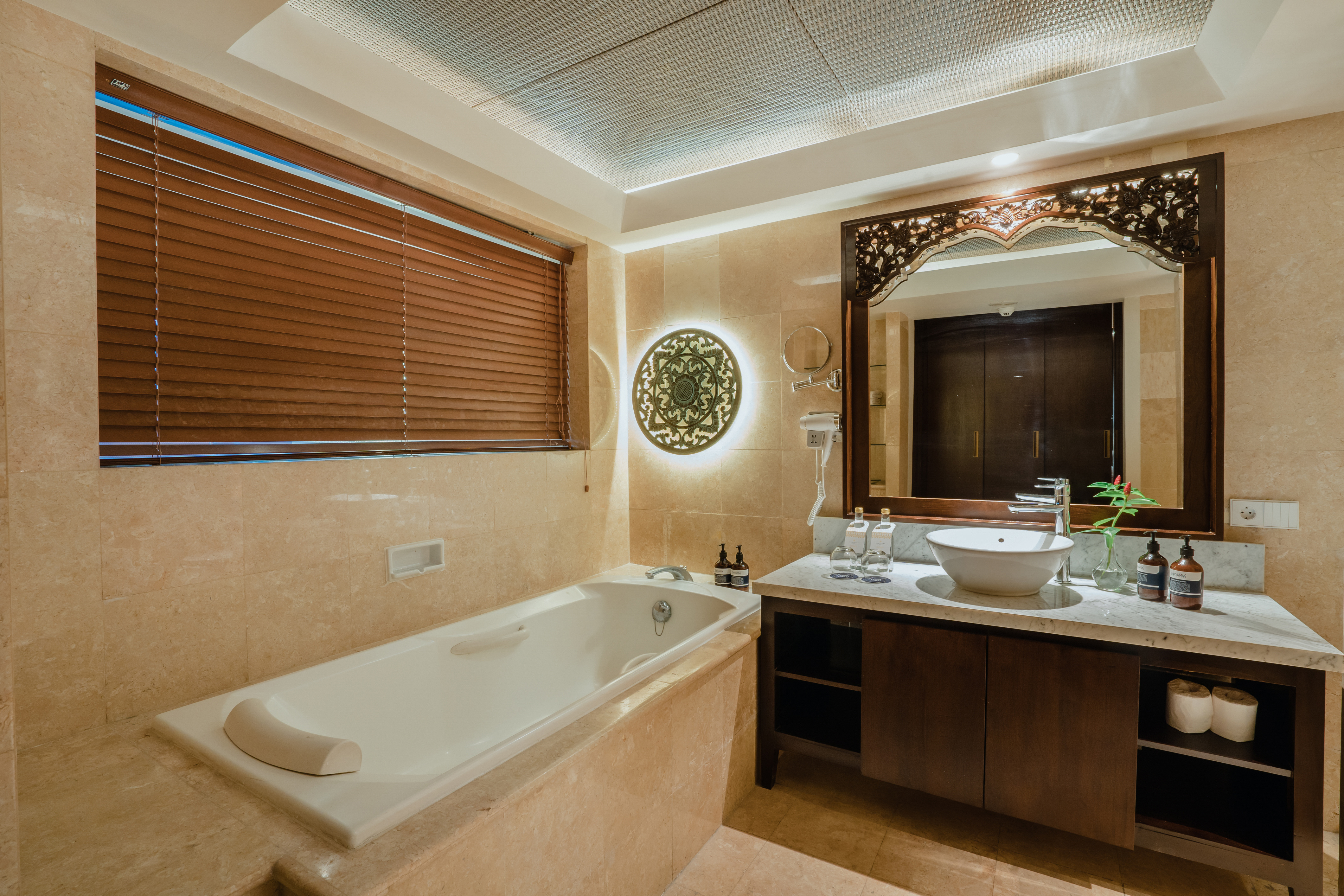 Resort Suite Bathrom