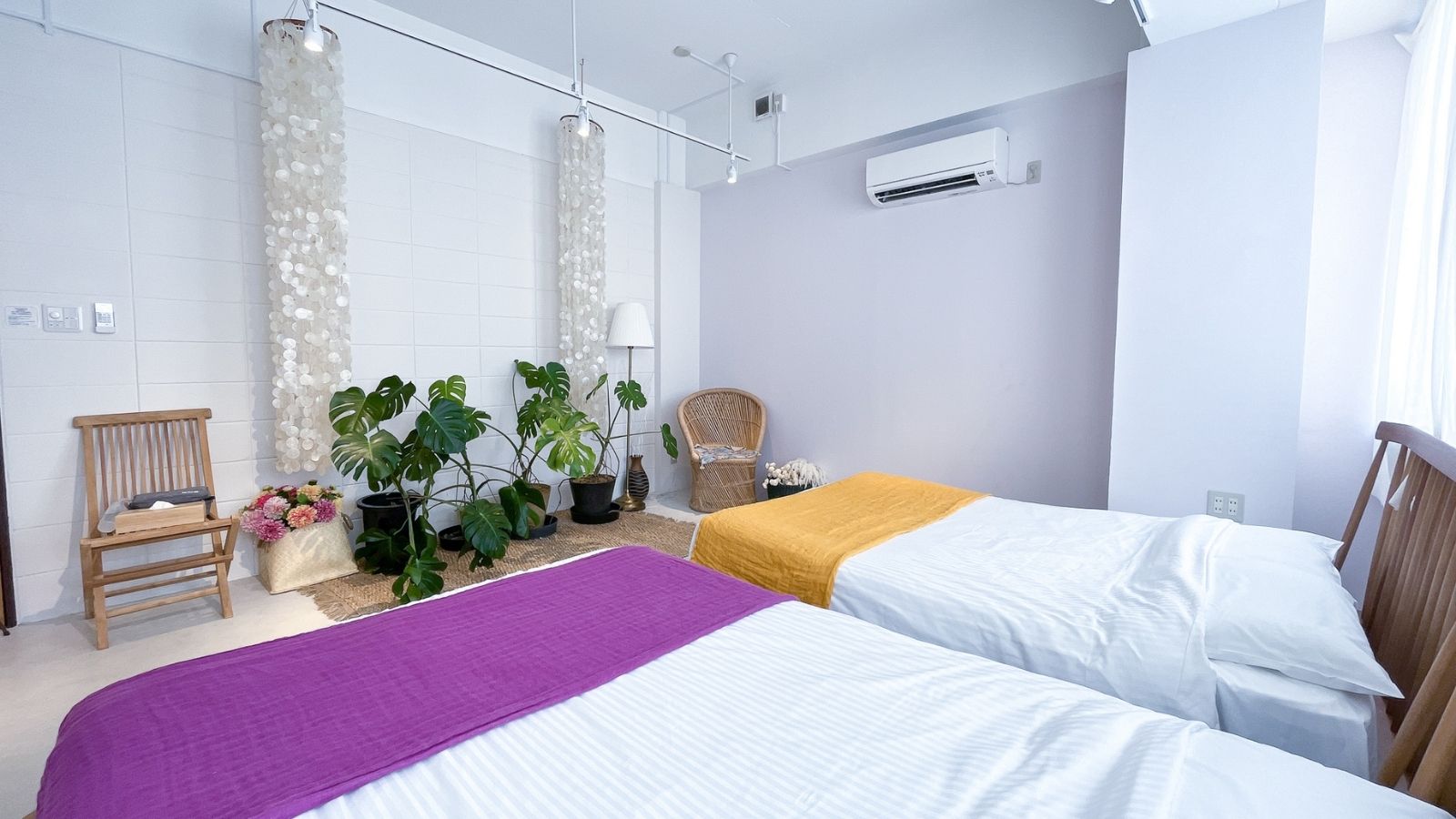 【Jo-To】2つのダブルベッドがある、日当たりのよい個室のお部屋です。定員は4名様です。